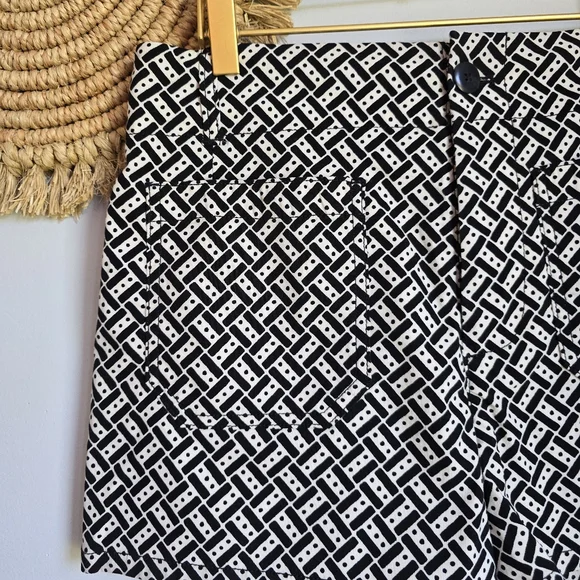 Anthropologie NEW Maeve The Colette Black & White Geometric Shorts SZ 28 6 Mod - Picture 4 of 8